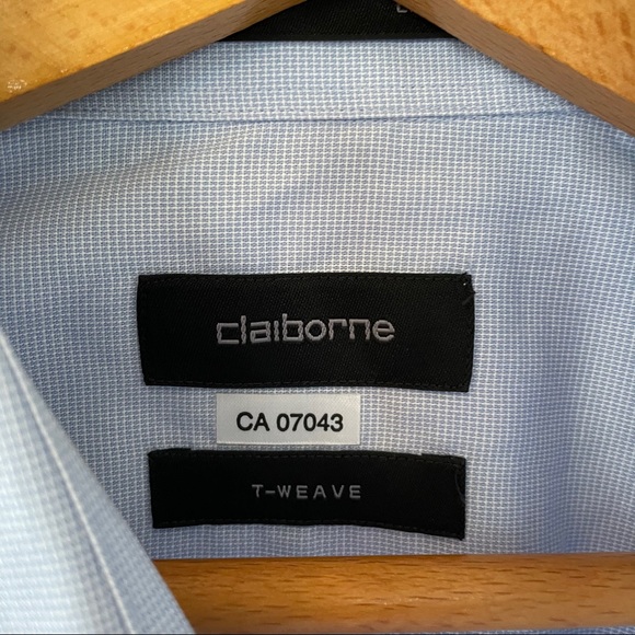 Men’s Claiborne Dress Shirt - Picture 3 of 3